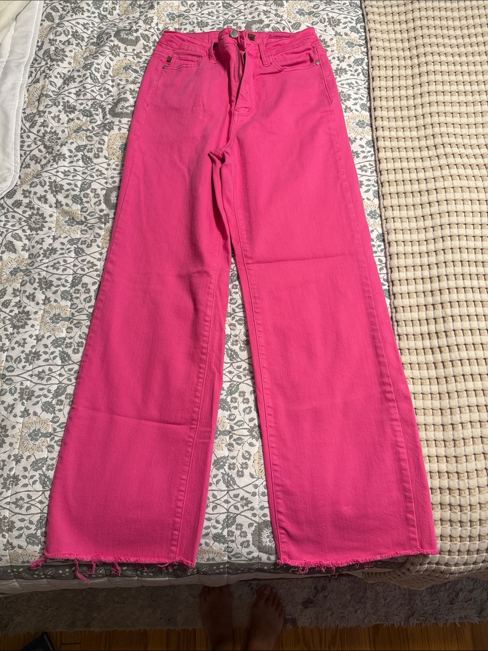 Judy Blue Wide-Leg Frayed Hem Jeans - Picture 1 of 5